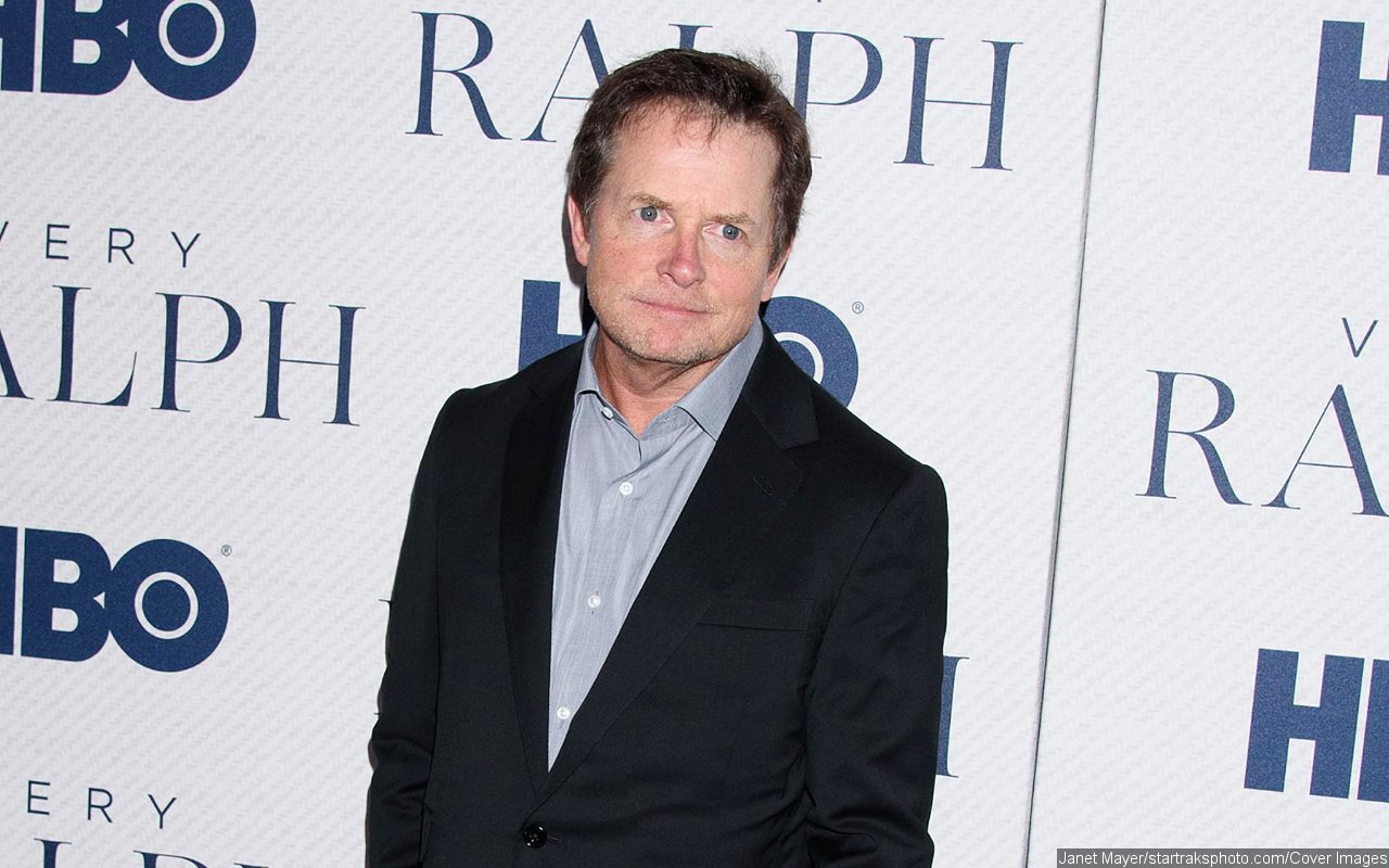 Michael J. Fox Falls on Stage During 'Back to the Future' Panel Amid Parkinson's Battle 