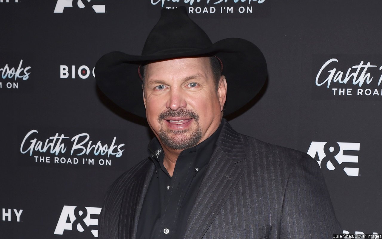 Garth Brooks Praised for Standing by Decision to Sell Bud Light Despite Conservatives' Backlash