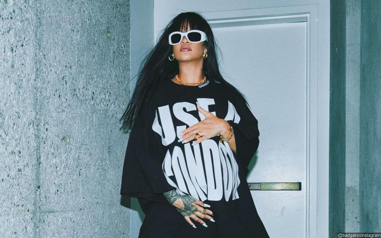 Rihanna Flaunts Her Huge Baby Bump in Yet Another Sexy Picture