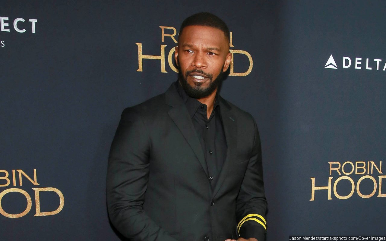 Jamie Foxx Pokes Fun at Clone Speculation After His 1st Public Appearances Since Hospitalization