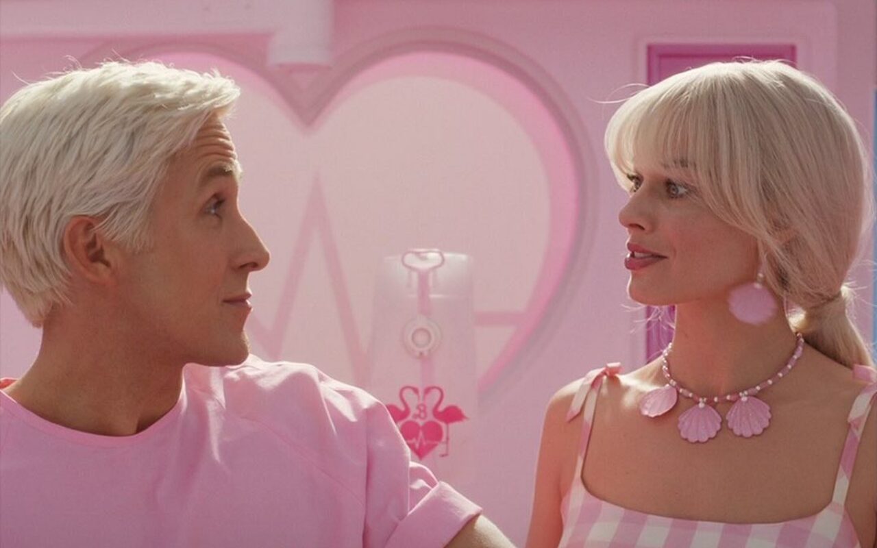 Margot Robbie Dishes on Bribing Ryan Gosling to Join 'Barbie' 