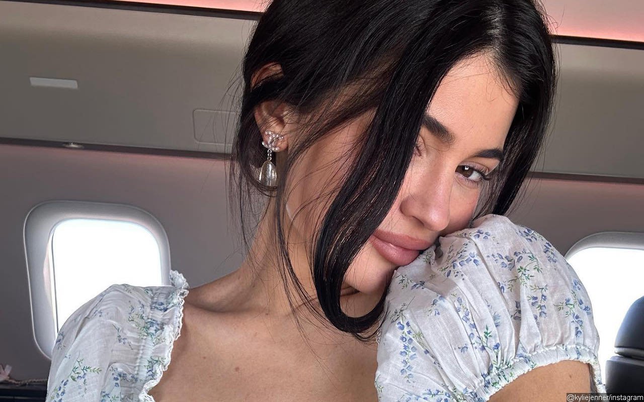 Kylie Jenner Calls Out Her Sisters for Making Her Insecure as a Kid