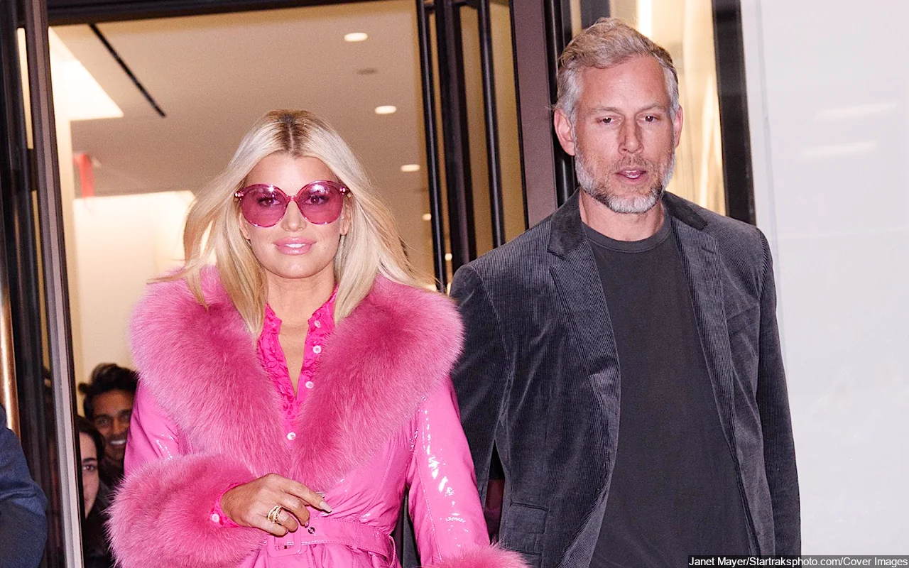 Jessica Simpson and Eric Johnson 'in Denial' After Their Kid Walked in on Them During Intercourse