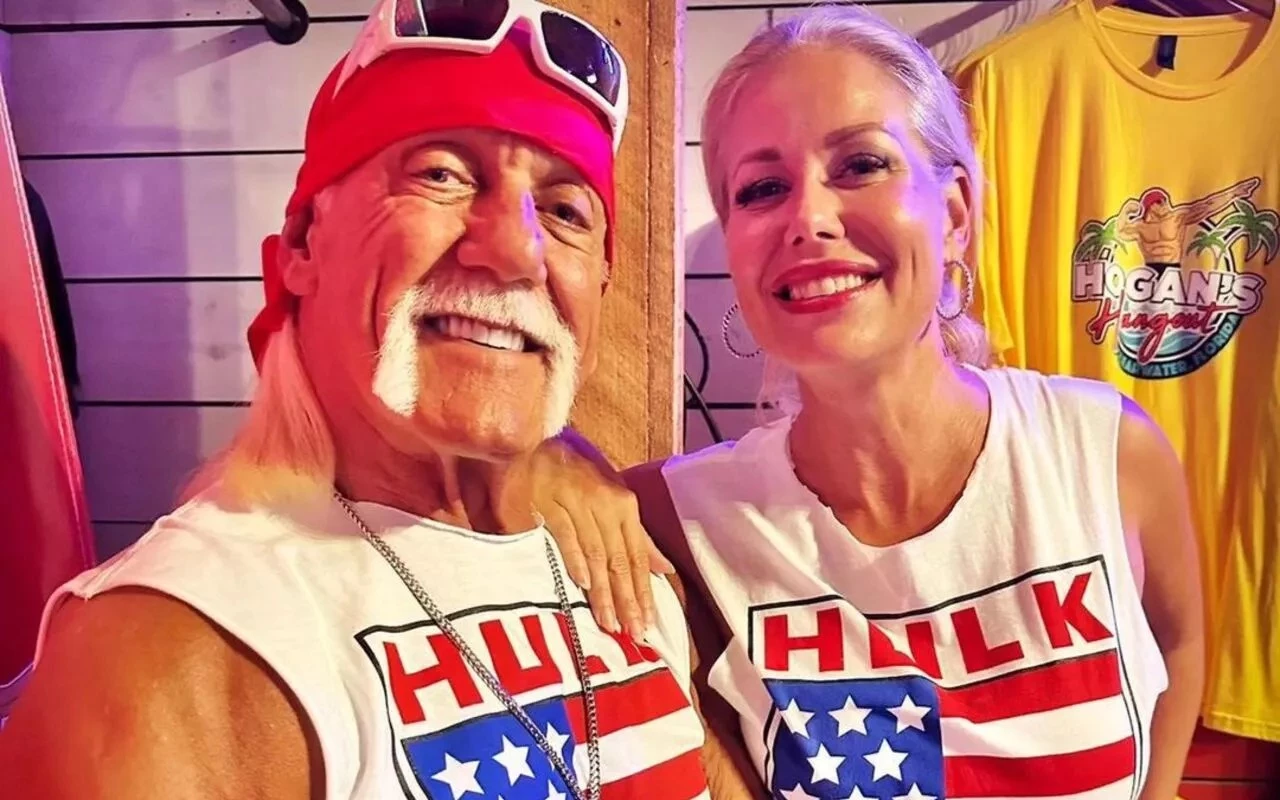 Hulk Hogan Marries Sky Daily, His Daughter Brooke Is No-Show