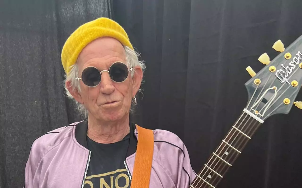 Keith Richards Forced to Change the Way He Plays Guitar Due to Old Age and Arthritis