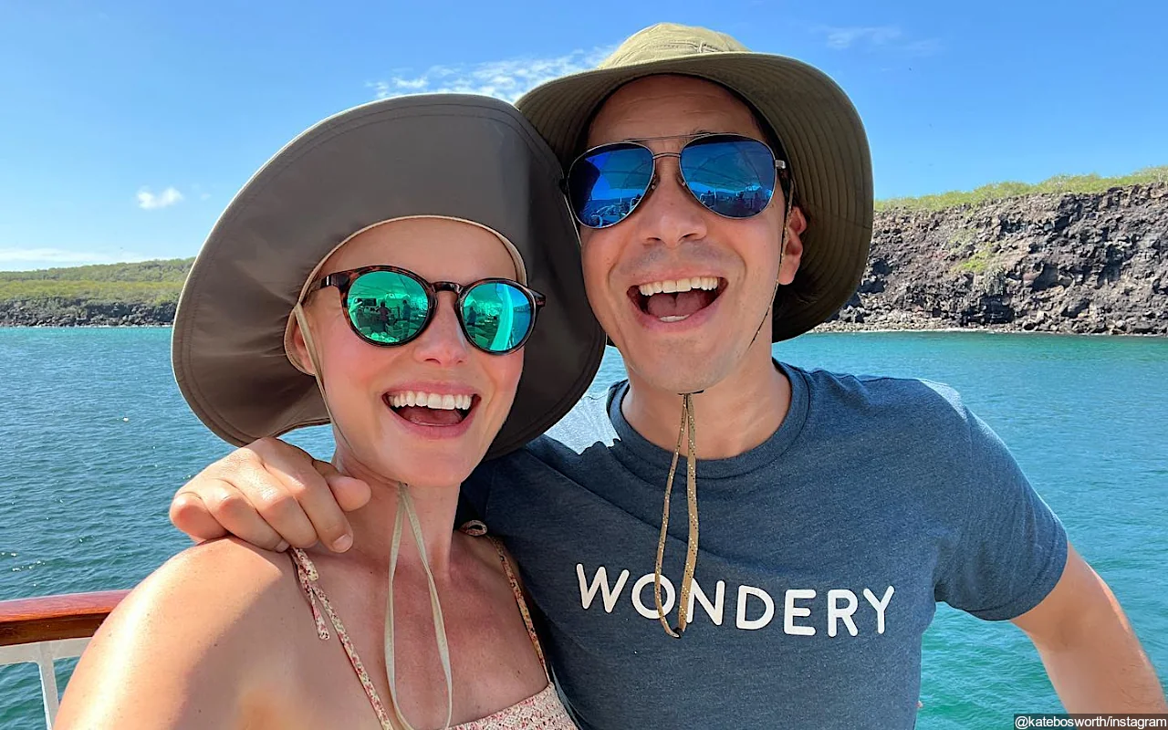 Justin Long Writes to His Hypothetical Kids While Raving Over Wife Kate Bosworth