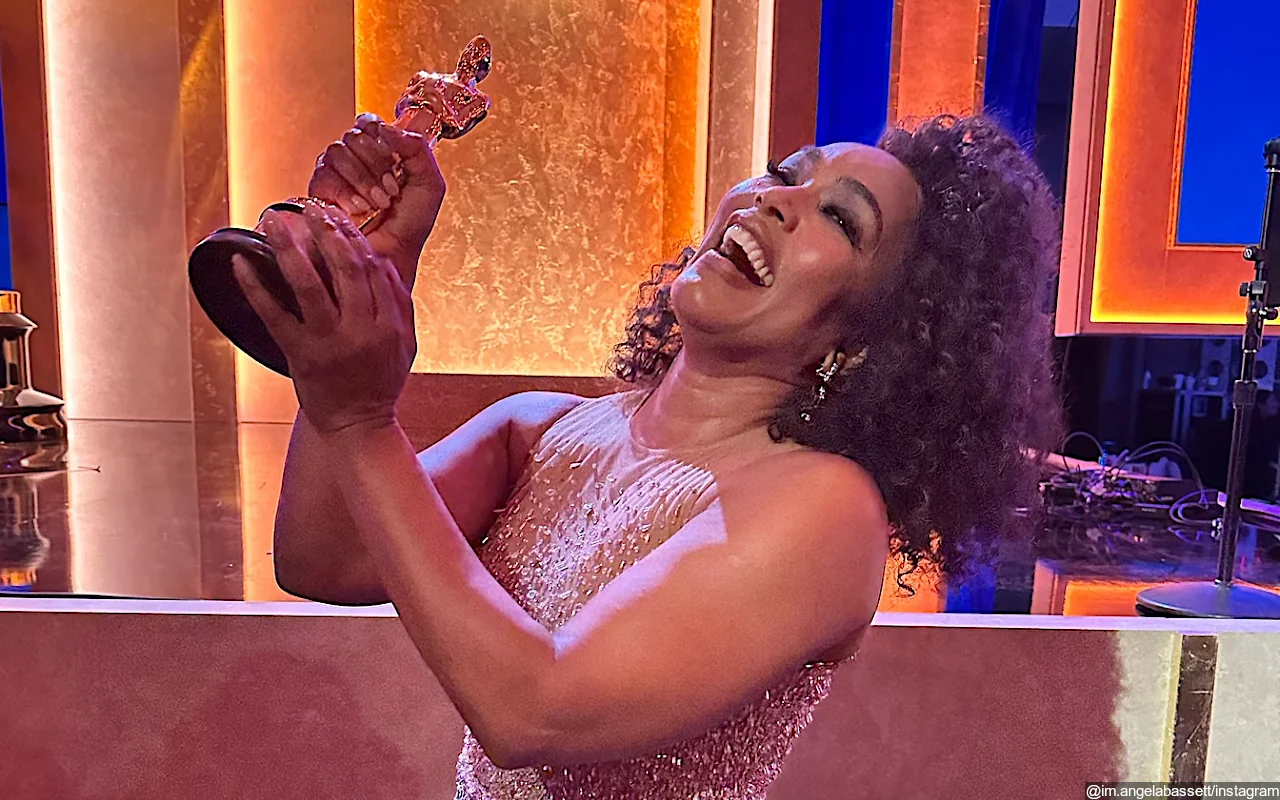 Angela Bassett 'Humbled' by Her 'Satisfying' Honorary Oscar Win