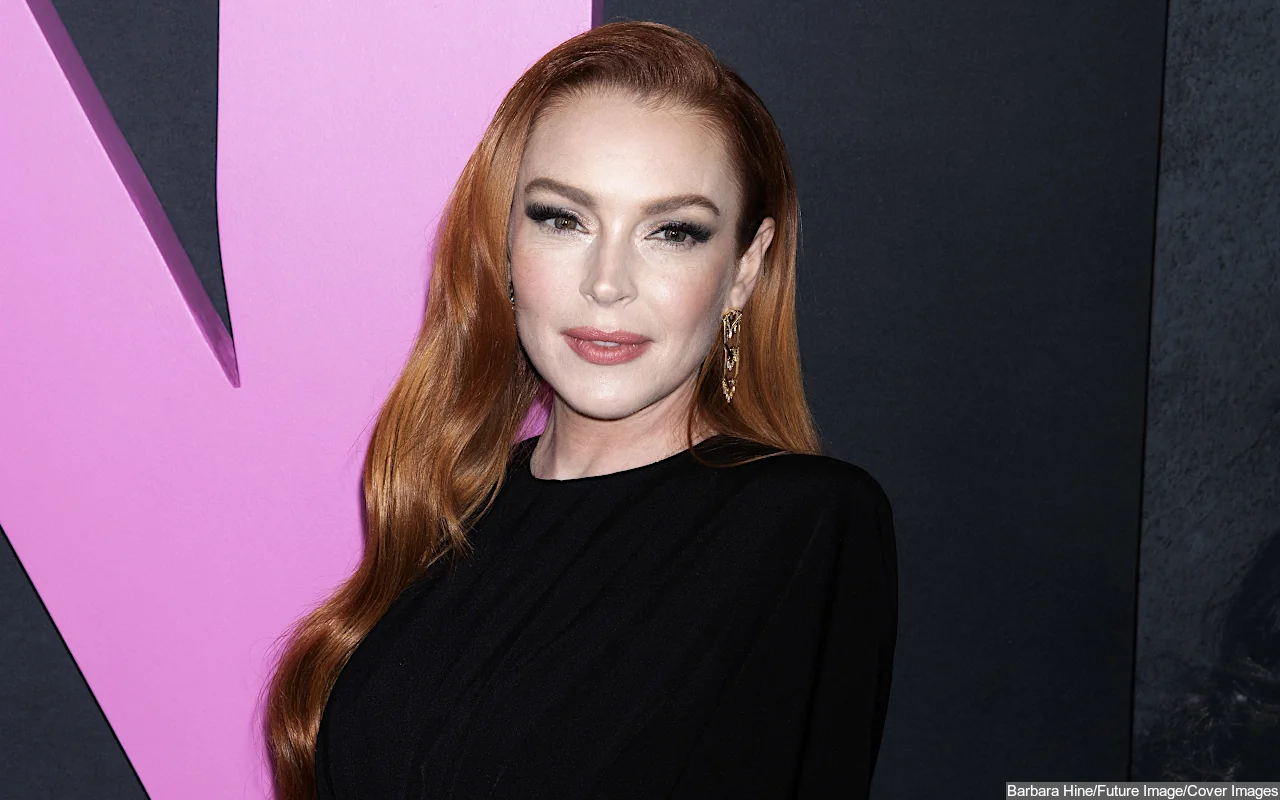 Lindsay Lohan Reportedly Earns Six-Figure Salary for Brief Cameo in 'Mean Girls' Musical