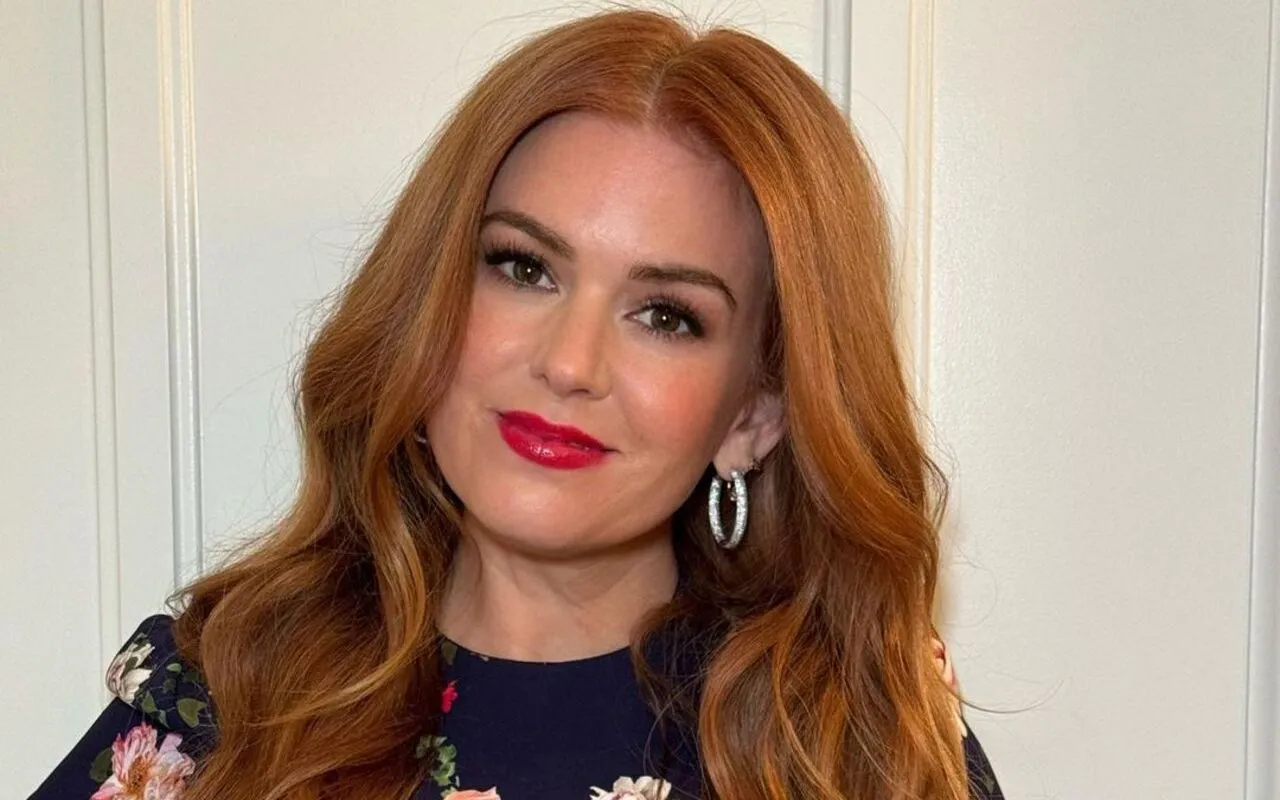 Isla Fisher Relishes Being Stay-at-Home Mom During Break From Work