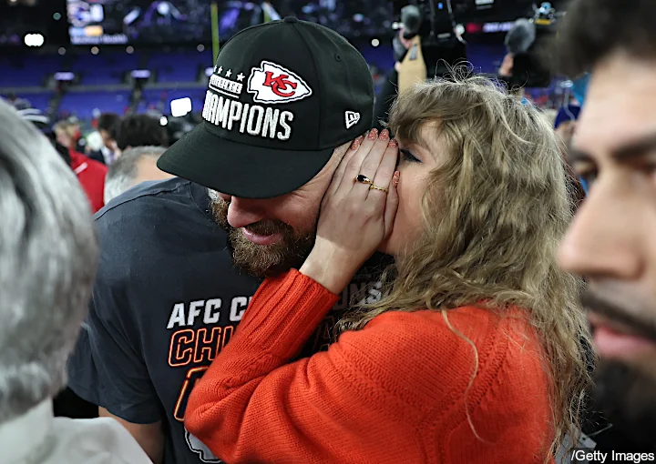 Taylor Swift and Travis Kelce's PDA on Field