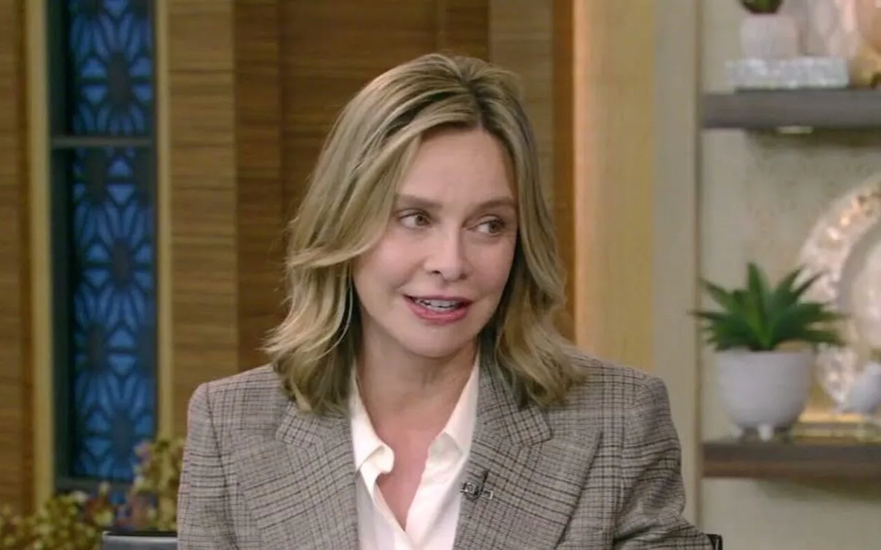 Calista Flockhart Recalls Stammering Like 'Idiot' During First Meeting With Martin Short 