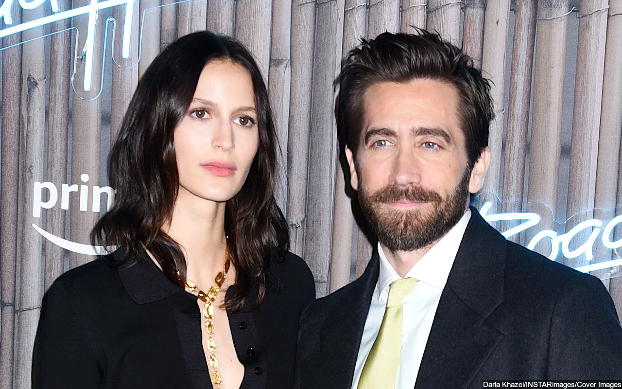 Jake Gyllenhaal Brings Girlfriend Jeanne Cadieu to 'Road House' Premiere With His Parents