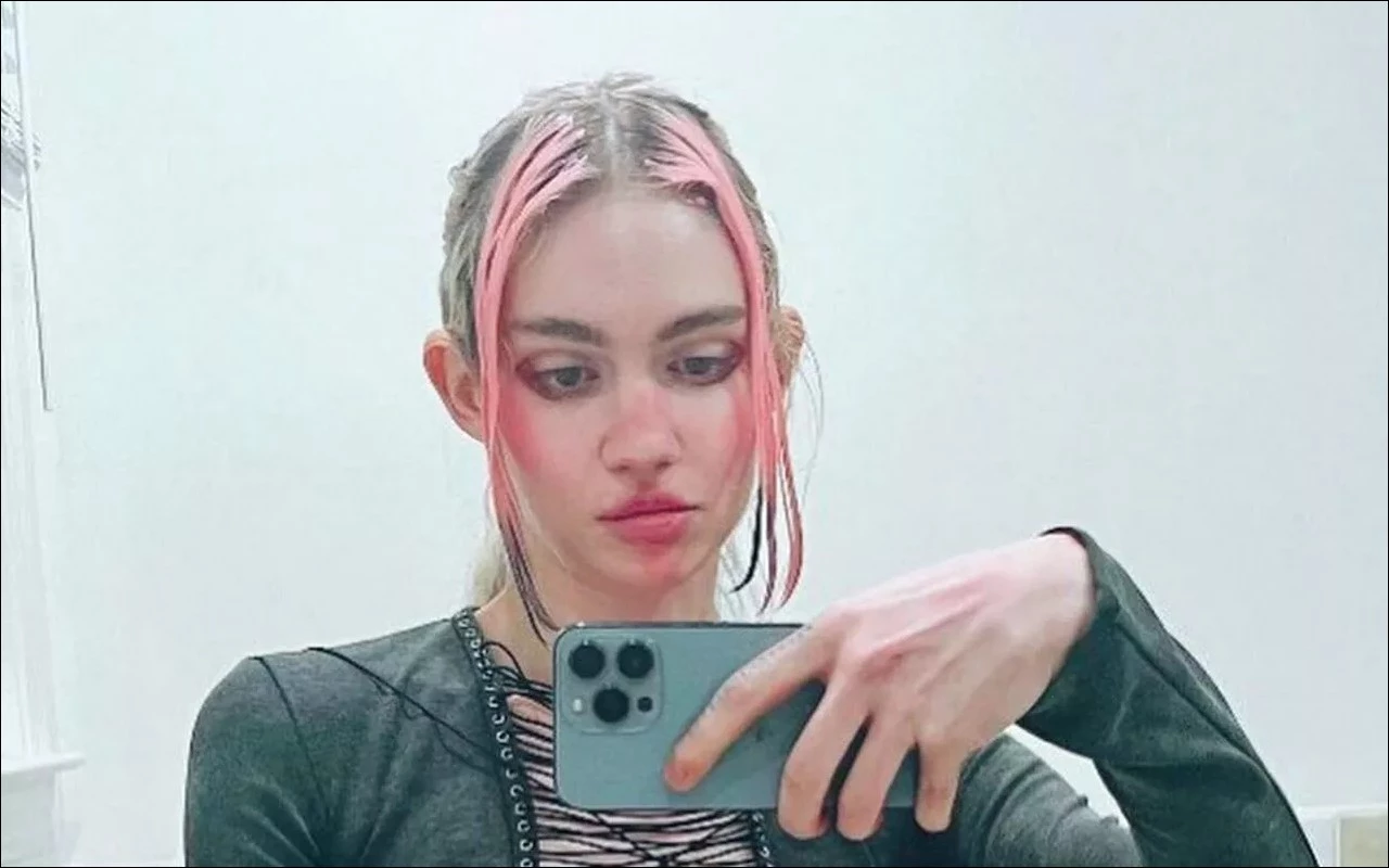 Grimes Promises Fans a 'Flawless' Coachella Performance After Tech Issues in Week 1