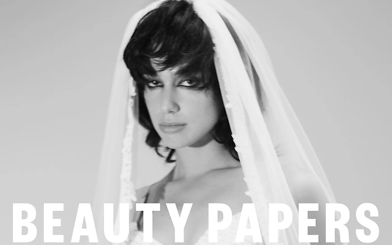 Dua Lipa Leaves Fans Baffled With Unrecognizable Look in New Post