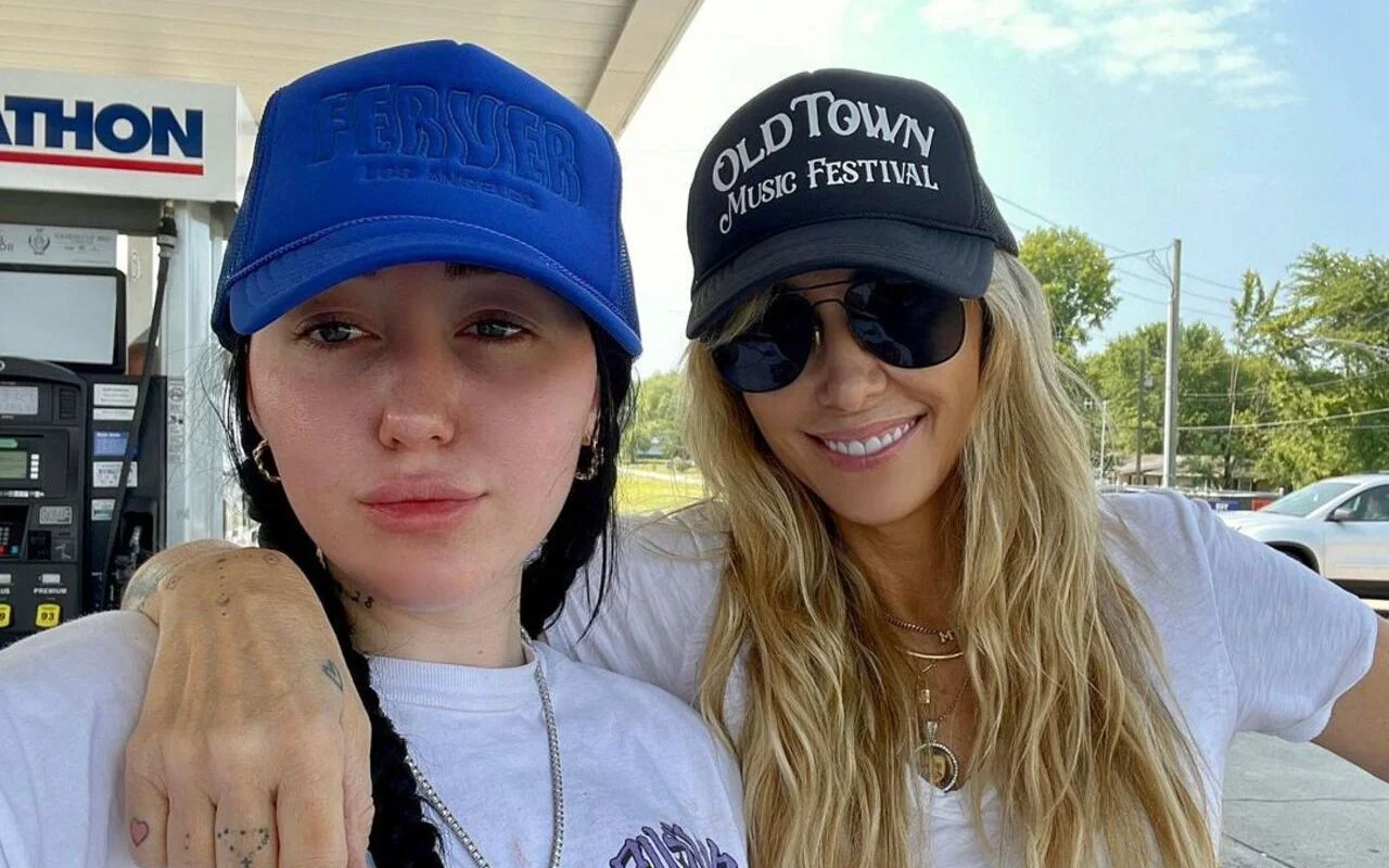 Noah Cyrus Wishes Mom Tish Happy Birthday, Fuels Reconciliation Rumor After Mother's Day Tribute