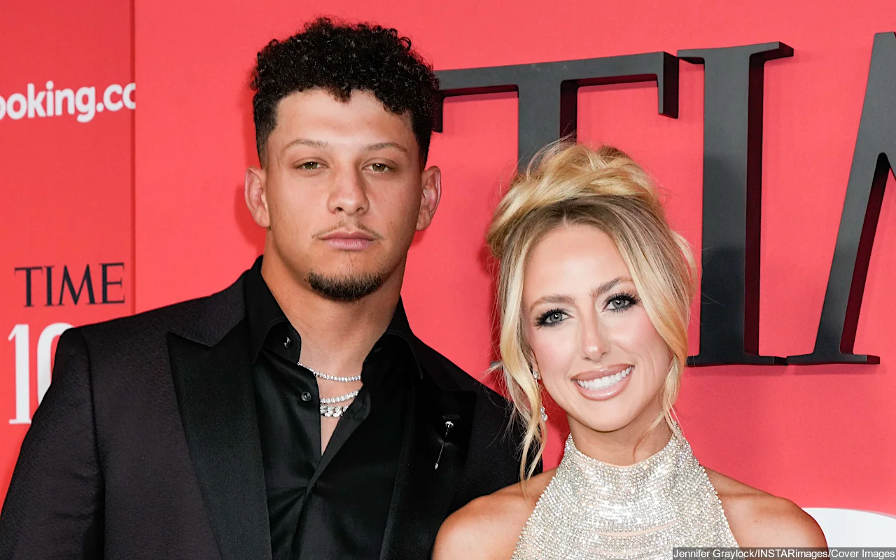 Patrick Mahomes and Wife Brittany Sweetly Dance During Surprise Appearance at Kelce Jam