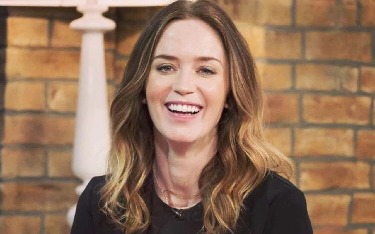 Emily Blunt: Latest News, Movies and Behind-the-Scenes Insights