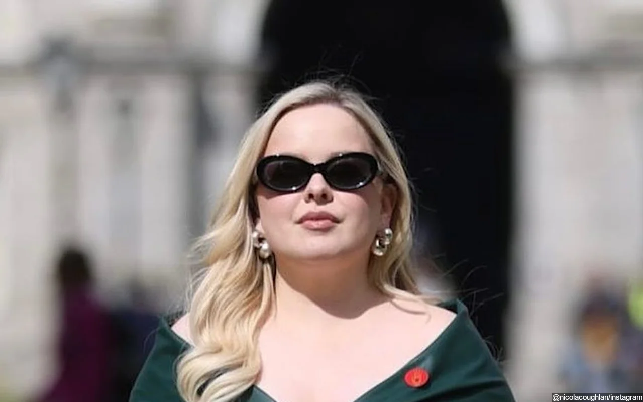 Nicola Coughlan Reacts to Claims Her Waist Is 'Photoshopped' on 'Bridgerton'