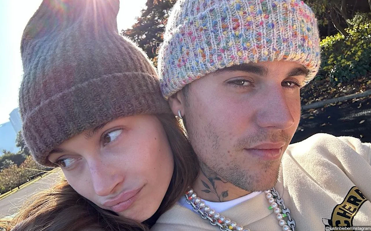 Justin Bieber Shares PDA-Filled Photo of Him and Pregnant Wife Hailey