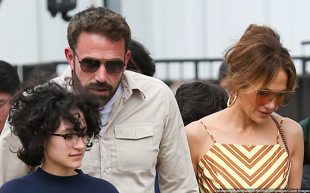 Jennifer Lopez Looks Tense on Lunch With Emme After Ben Affleck Moved Things Out of Marital Home