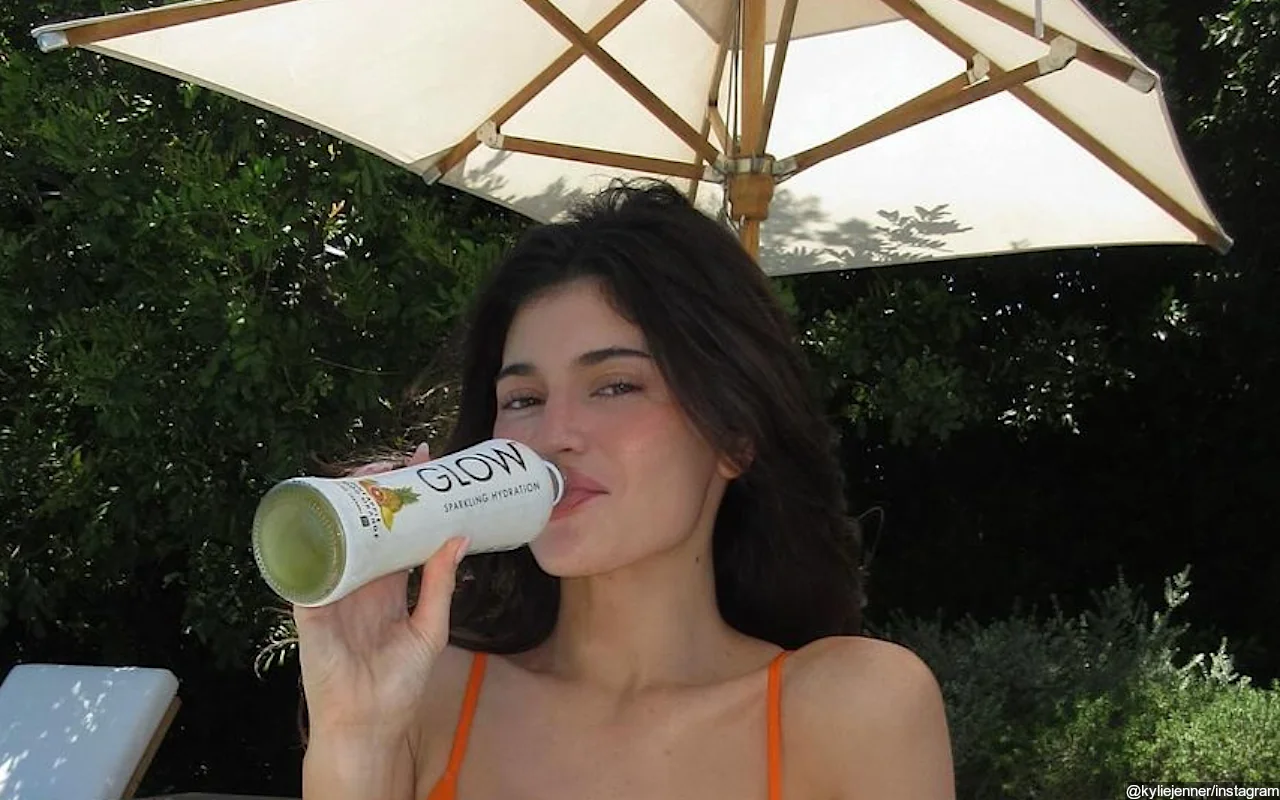 Kylie Jenner Flaunts Curves in Swimsuit While Promoting New Hydration Drink