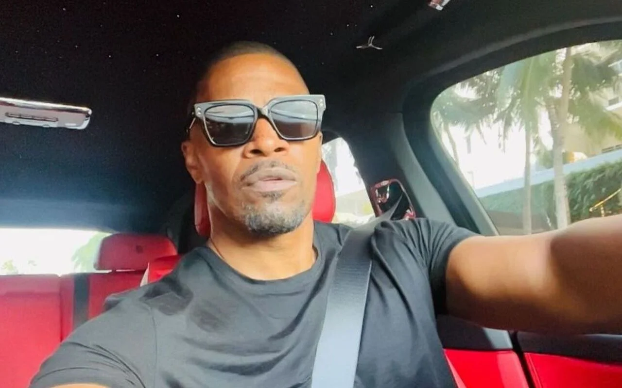 Jamie Foxx Hints at Brain Issue, Recalls Fainting After Taking Advil