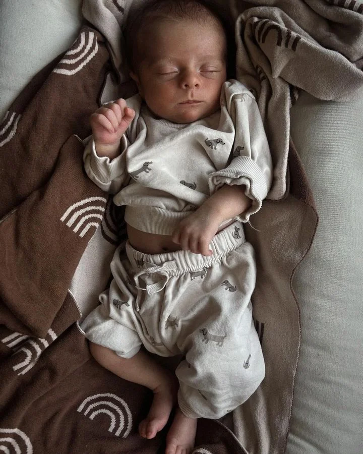 Alexander Ludwig debuts his newborn baby