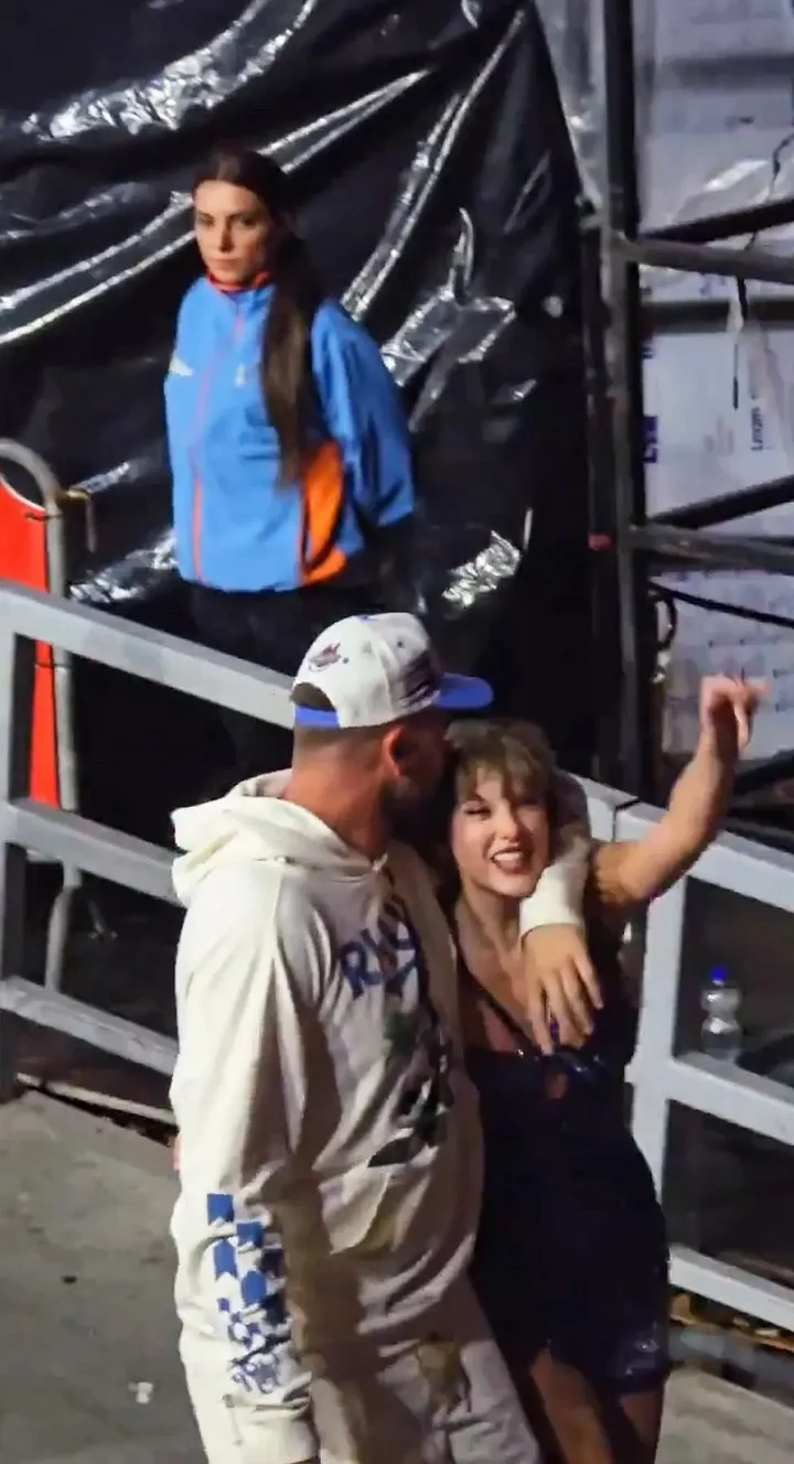 Travis kelce kisses Taylor Swift in Amsterdam