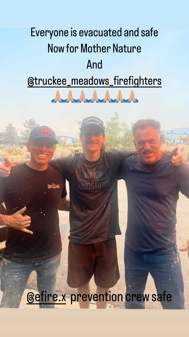 Jeremy Renner posts a picture of fire fighters