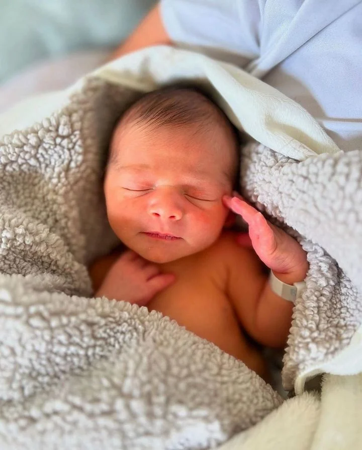 Albie Manzo introduces newborn baby