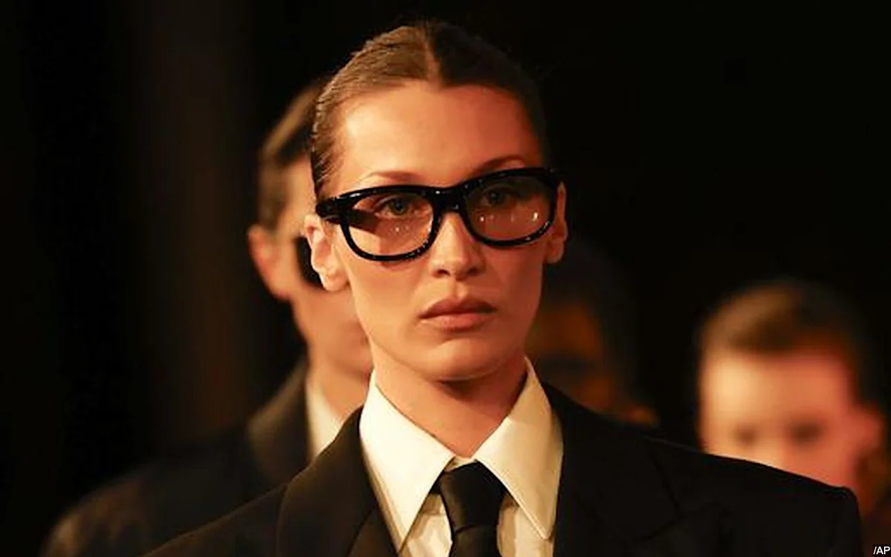 Bella Hadid Slays the Catwalk at Paris Fashion Week After 2-Year Hiatus