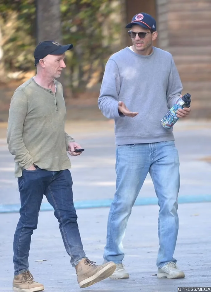 Ashton Kutcher Photo