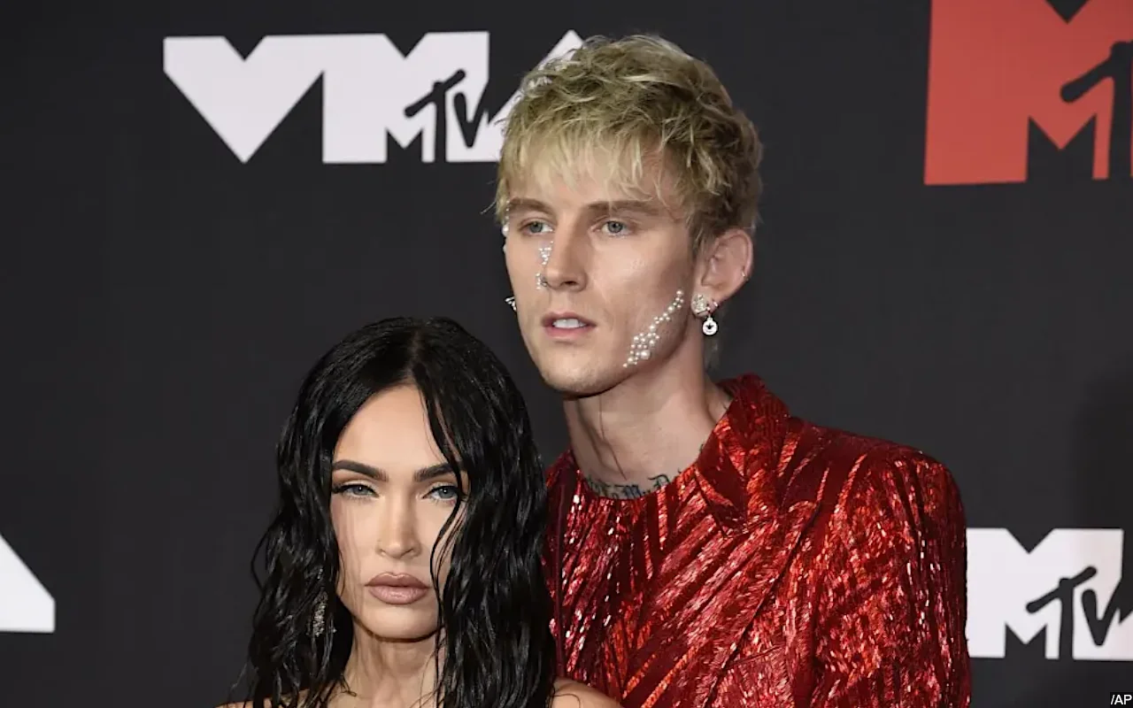 Machine Gun Kelly Reacts to Megan Fox Relationship Rumors
