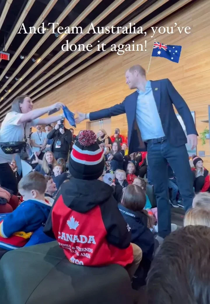 Prince Harry gets a cheeky gift at Invitus Games