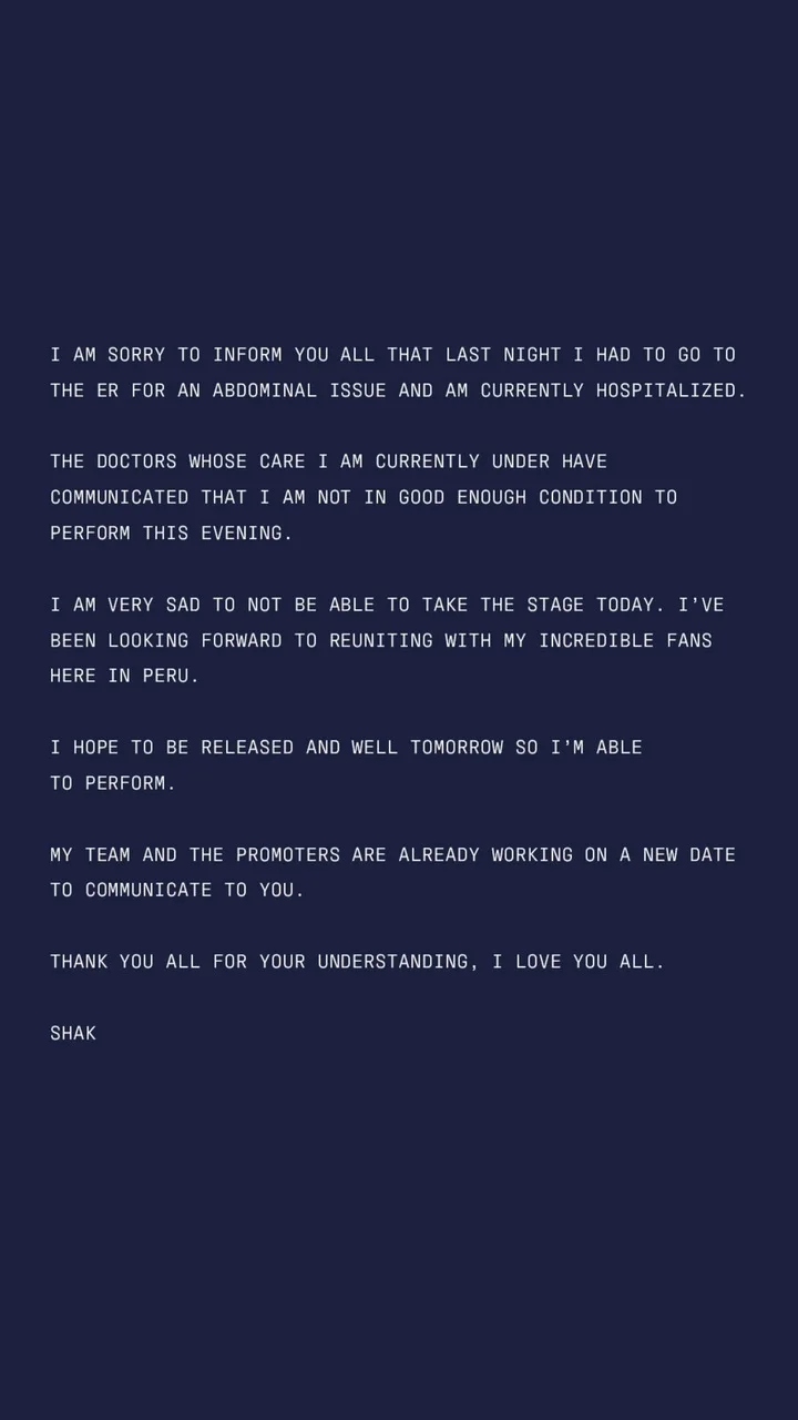 Shakira apologizes for postponing concert