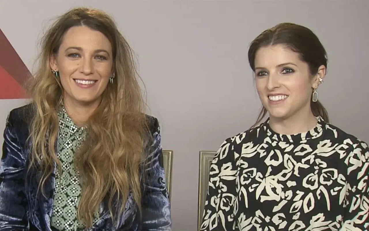 Blake Lively and Anna Kendrick Feud Rumors Quashed by Director Paul Feig After SXSW