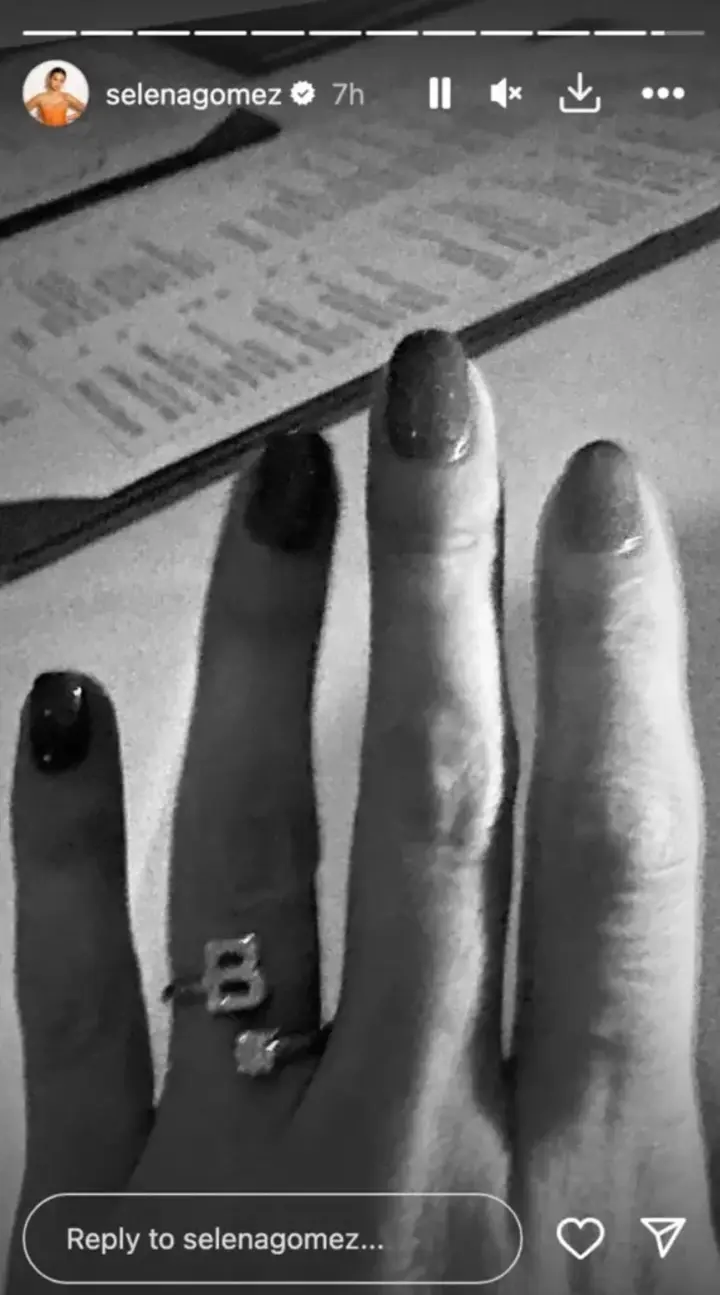 Selena Gomez wears Benny Blanco tribute ring