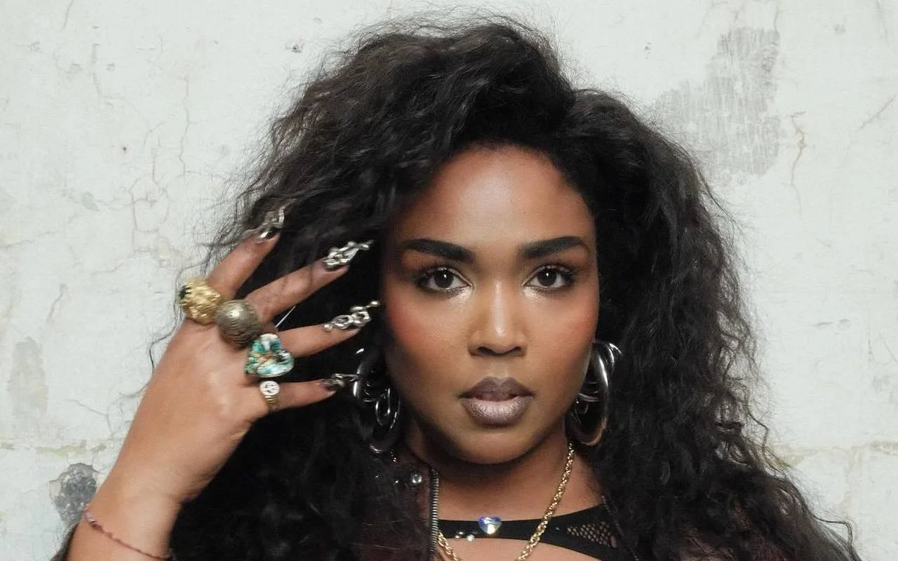 Lizzo Recalls Losing the Will to Live Due to Severe Depression Amid Sexual Harassment Lawsuit