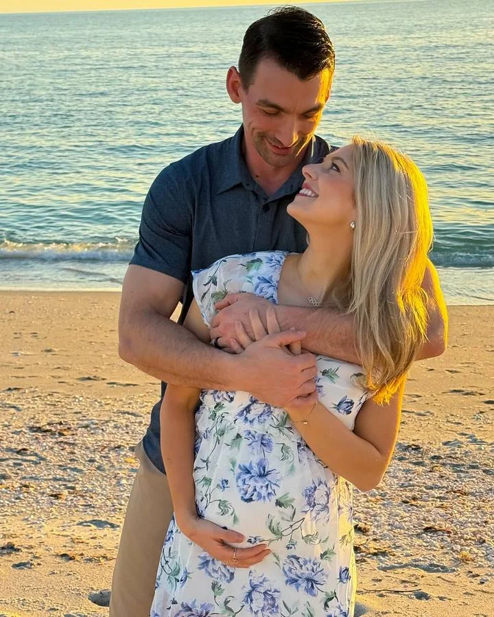 Chris and Alexa Knierim announce baby news