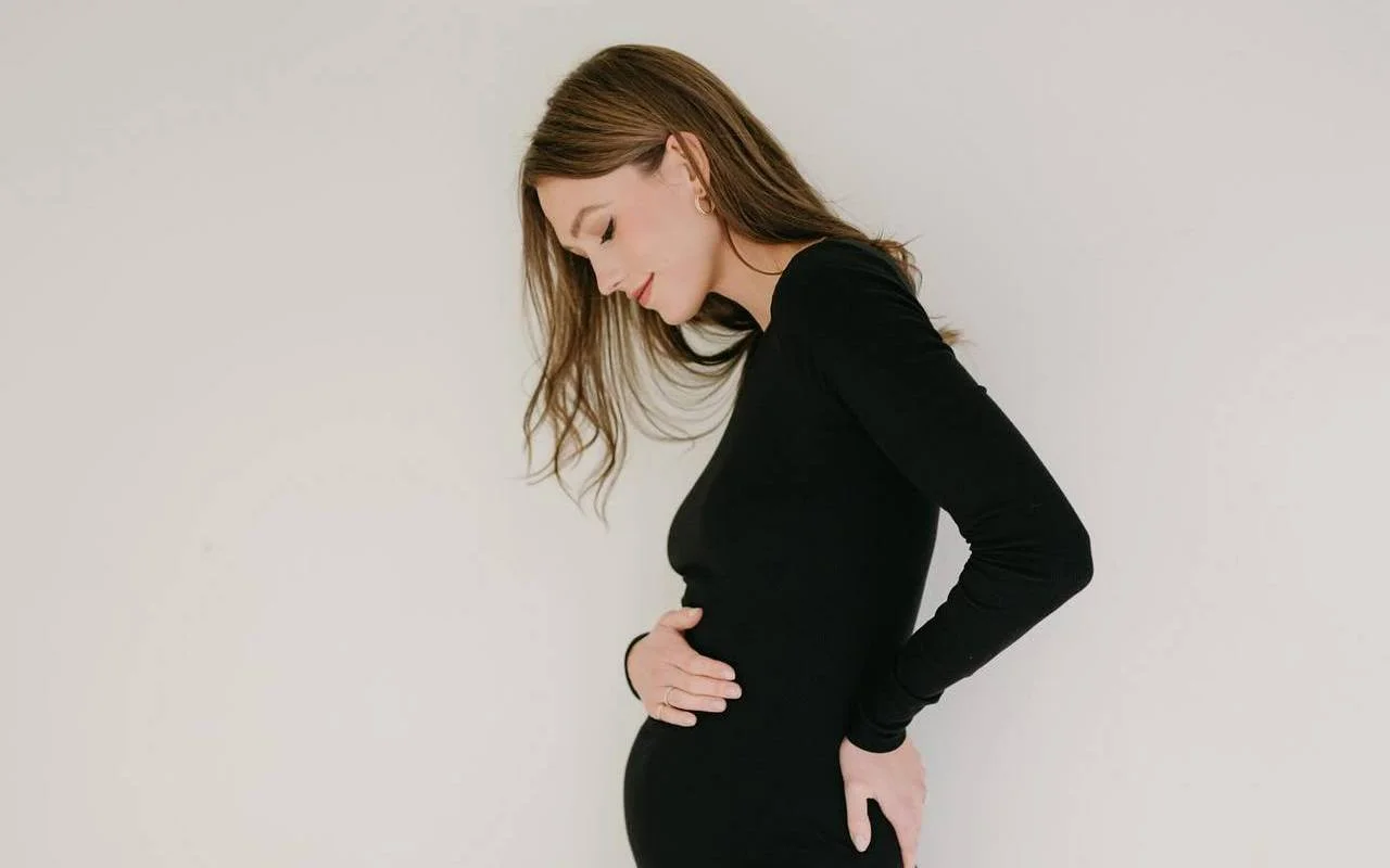 Karlie Kloss Pregnant With Baby No. 3
