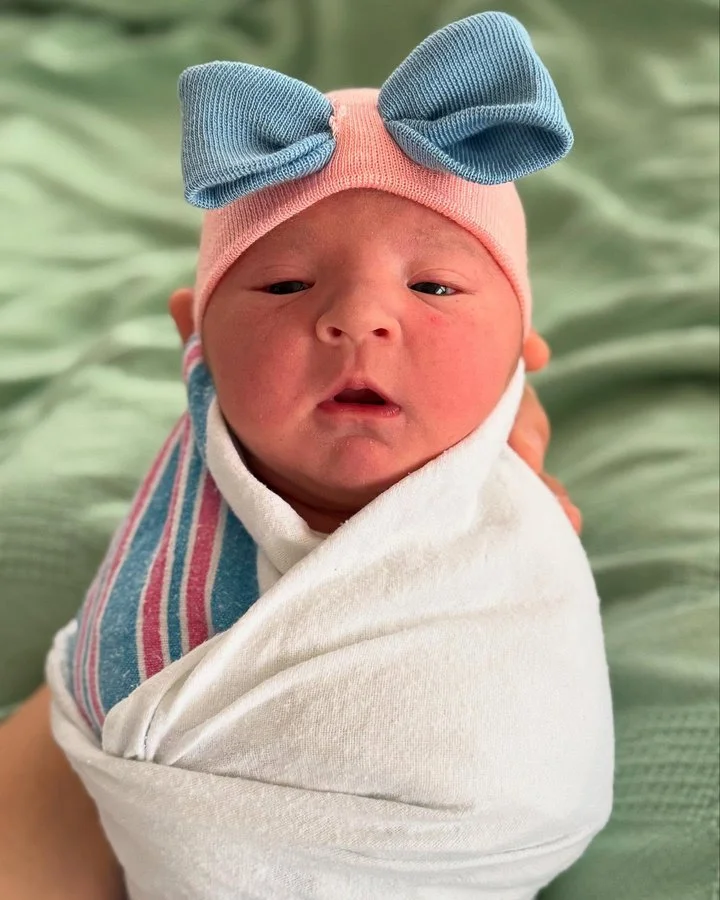 Jason and Kylie Kelce introduce baby girl