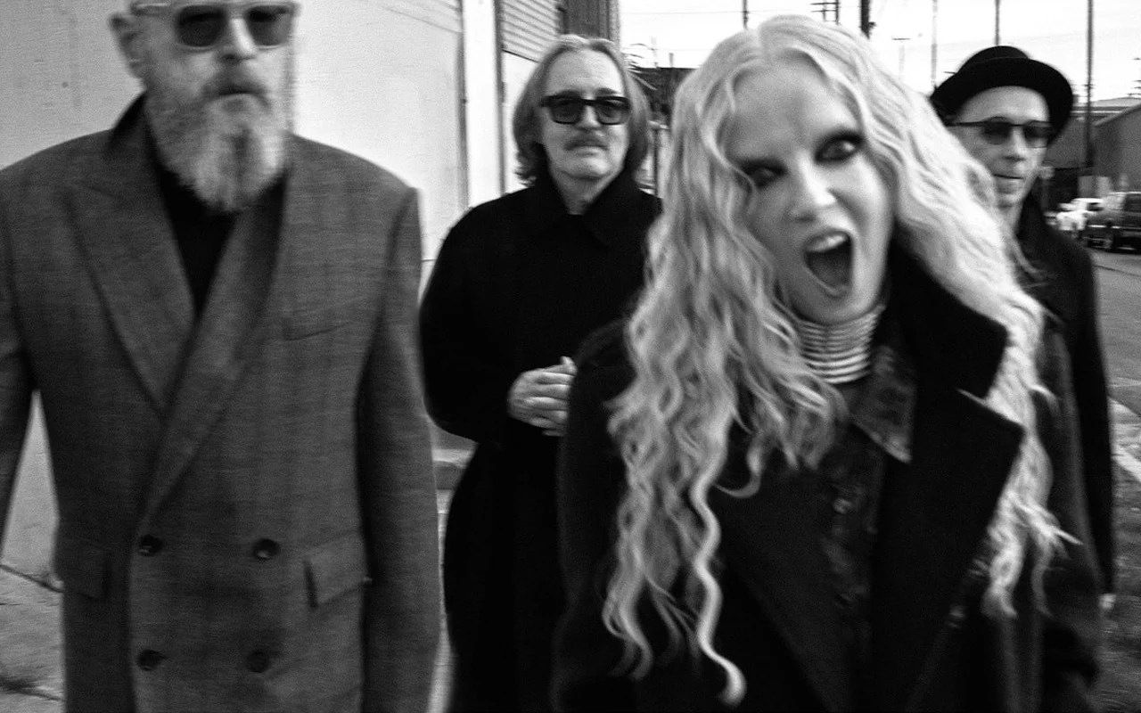 Garbage Rocker Shirley Manson Defends Her Look After Being Called 'Unrecognizable'