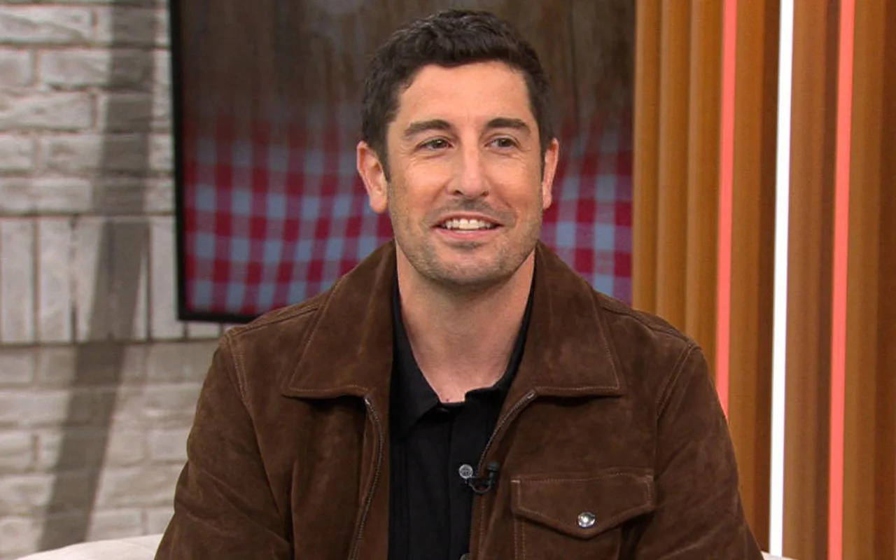 Jason Biggs Shows Dramatic Weight Loss, Opens Up About Health Issue