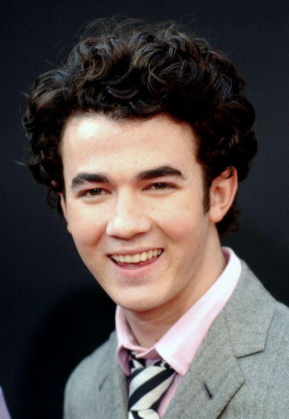 Kevin Jonas, Jonas Brothers<br>2008 American Music Awards - Arrivals