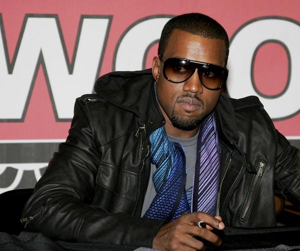 Kanye West<br>In-store signing by Kanye West for his new CD Graduation
