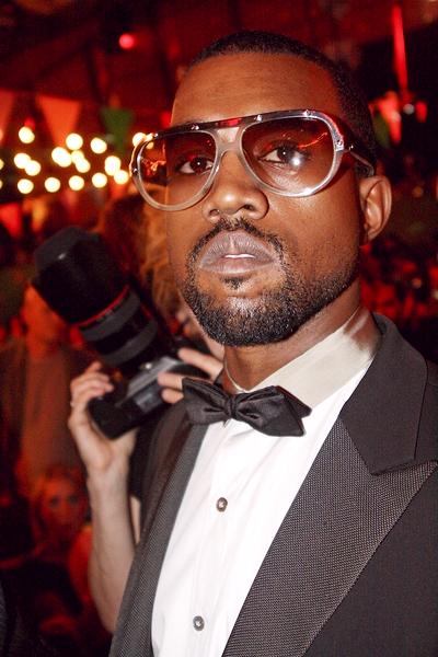 Kanye West<br>Paris Fashion Week - Spring/Summer 2008 - Celebrity Highlights
