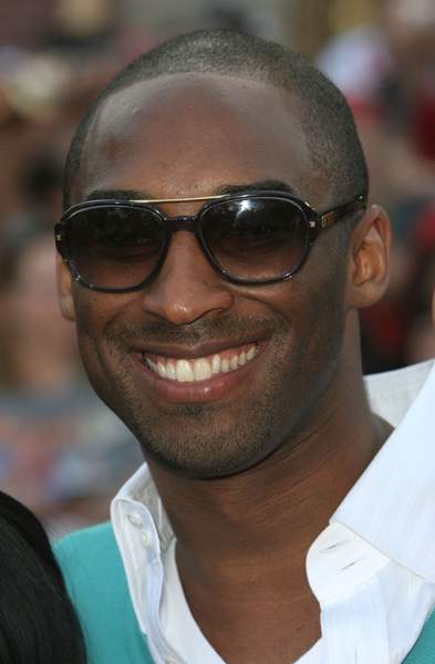 Kobe Bryant<br>PIRATES OF THE CARIBBEAN: AT WORLD'S END World Premiere