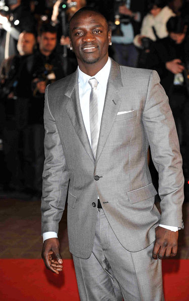 Akon<br>NRJ Music Awards 2009 - Arrivals