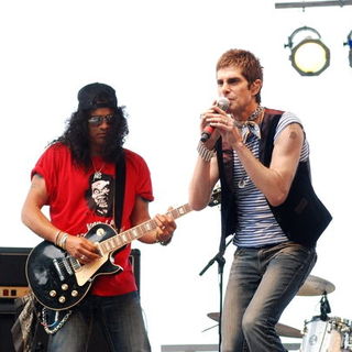 Slash, Perry Farrell in Lollapalooza 2008 Day 3