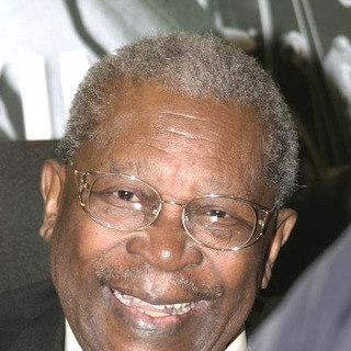 B.B. King Signs His New Book The B.B. King Treasures in New York